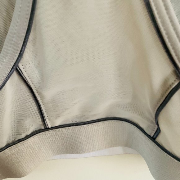 VICTORIA SPORT Women's "The Player" Racerback Sport Bra NWT Size XL - Picture 7 of 8